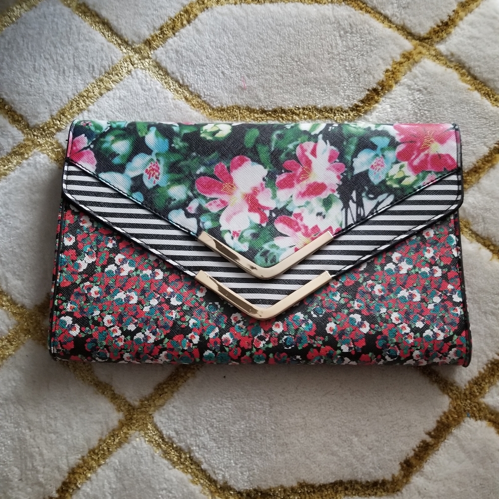 Floral Clutch